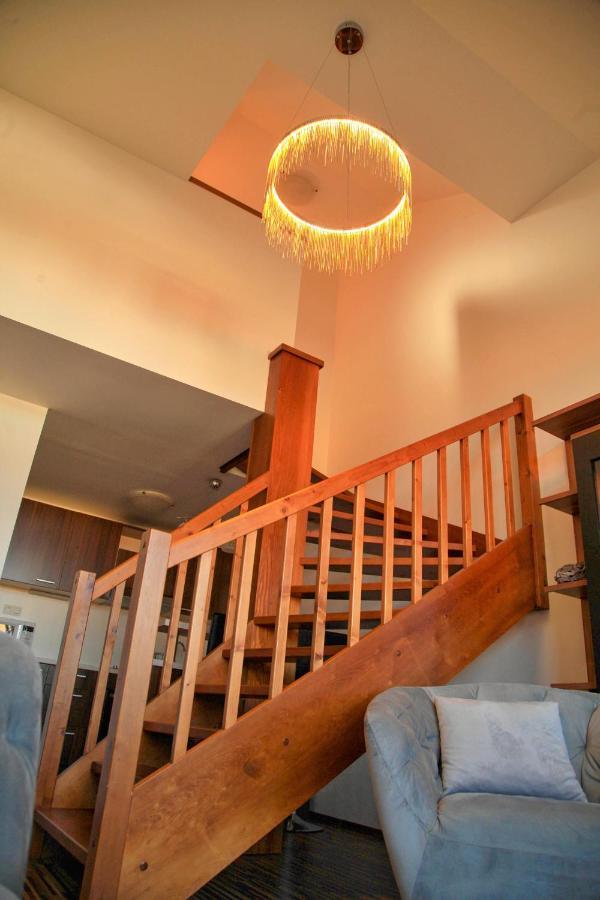 Apartment Vila Aston ヴェルカー・ロムニツァ エクステリア 写真
