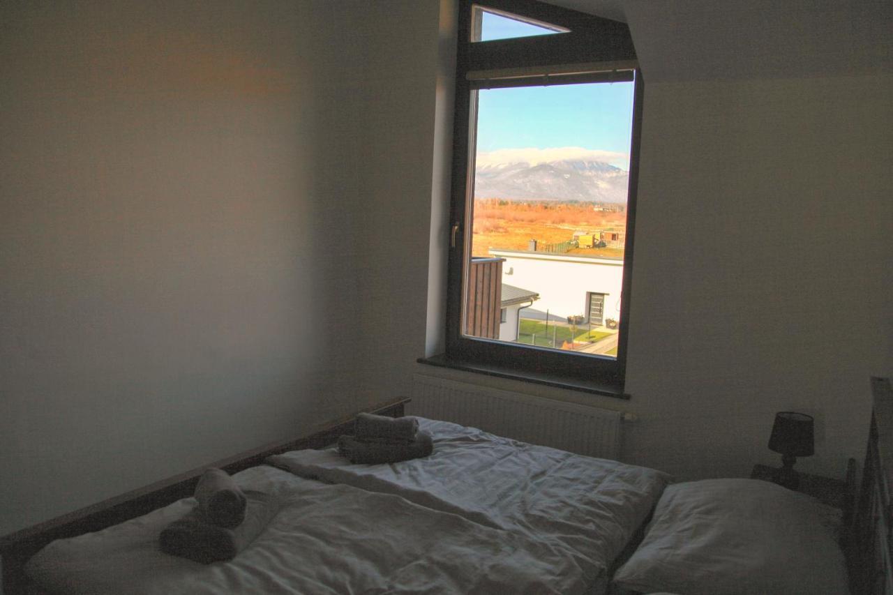 Apartment Vila Aston ヴェルカー・ロムニツァ エクステリア 写真